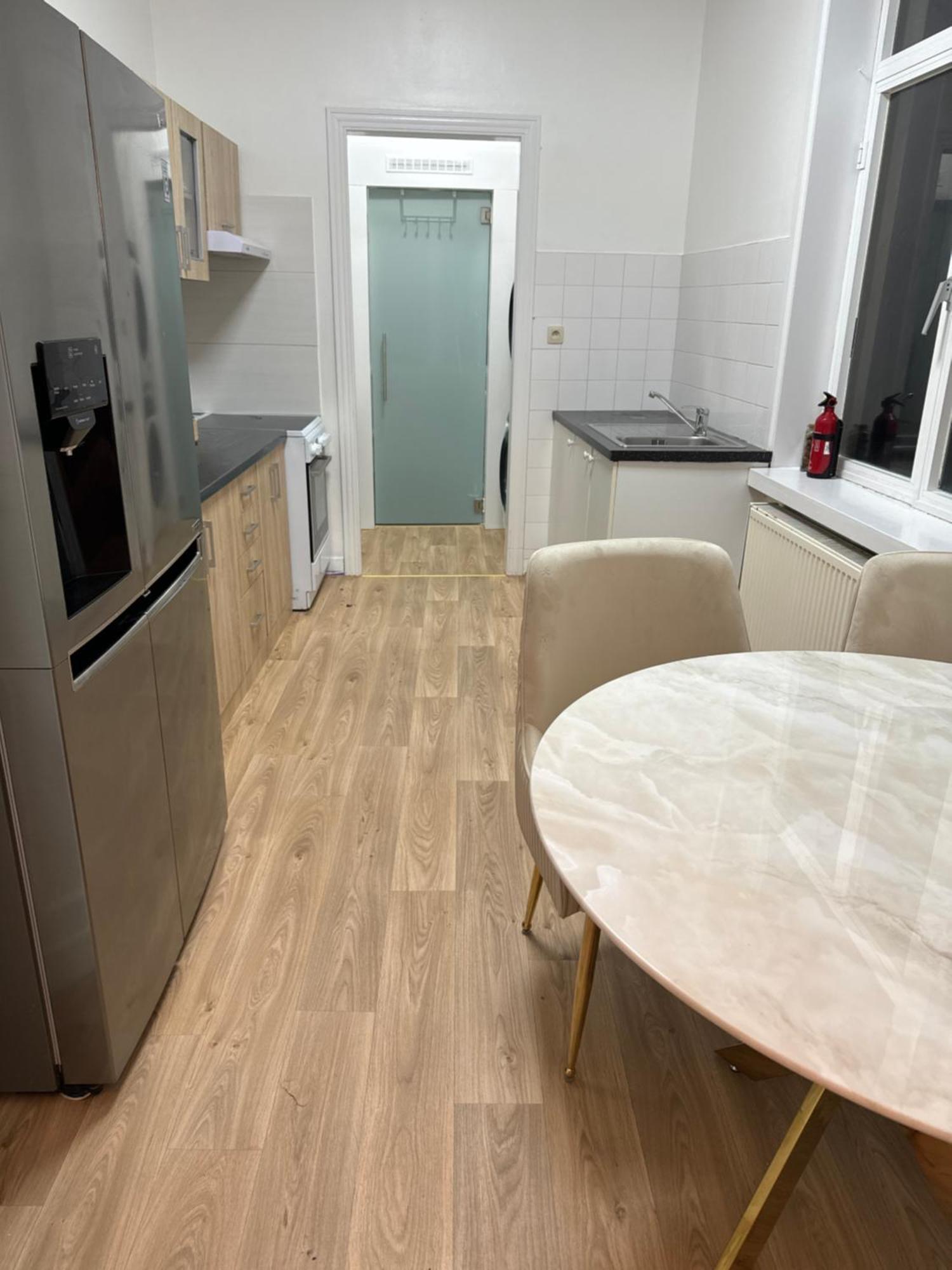 Appartement 2 Chambre Luxueuse A Jette Brussels Luaran gambar